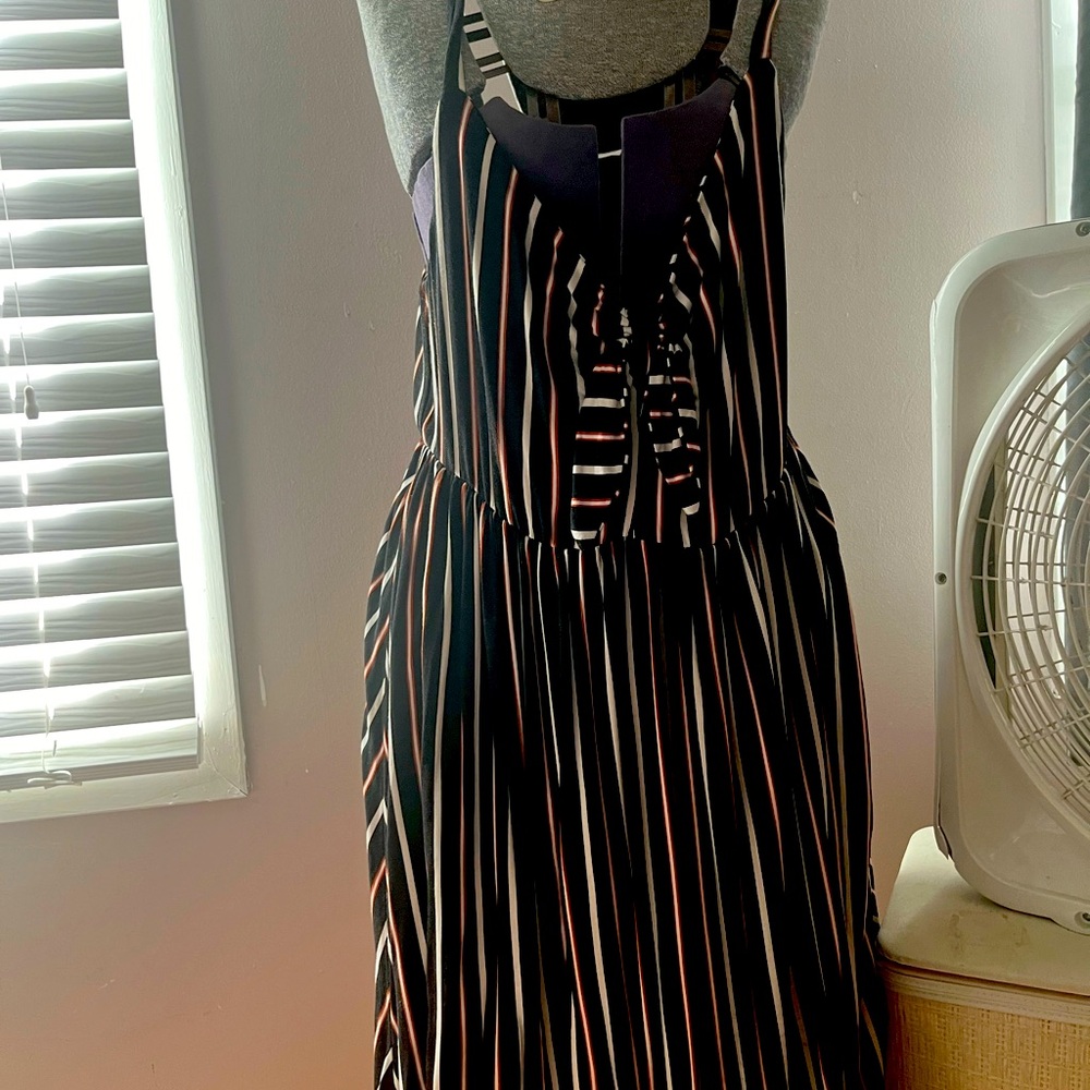 Torrid Sz 1. Super soft Tie front skater dress.